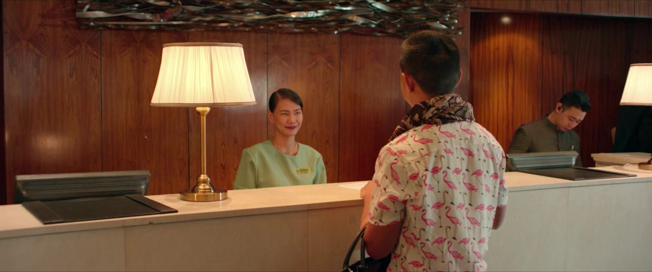 The Girl in the Orange Dress screenshot 3