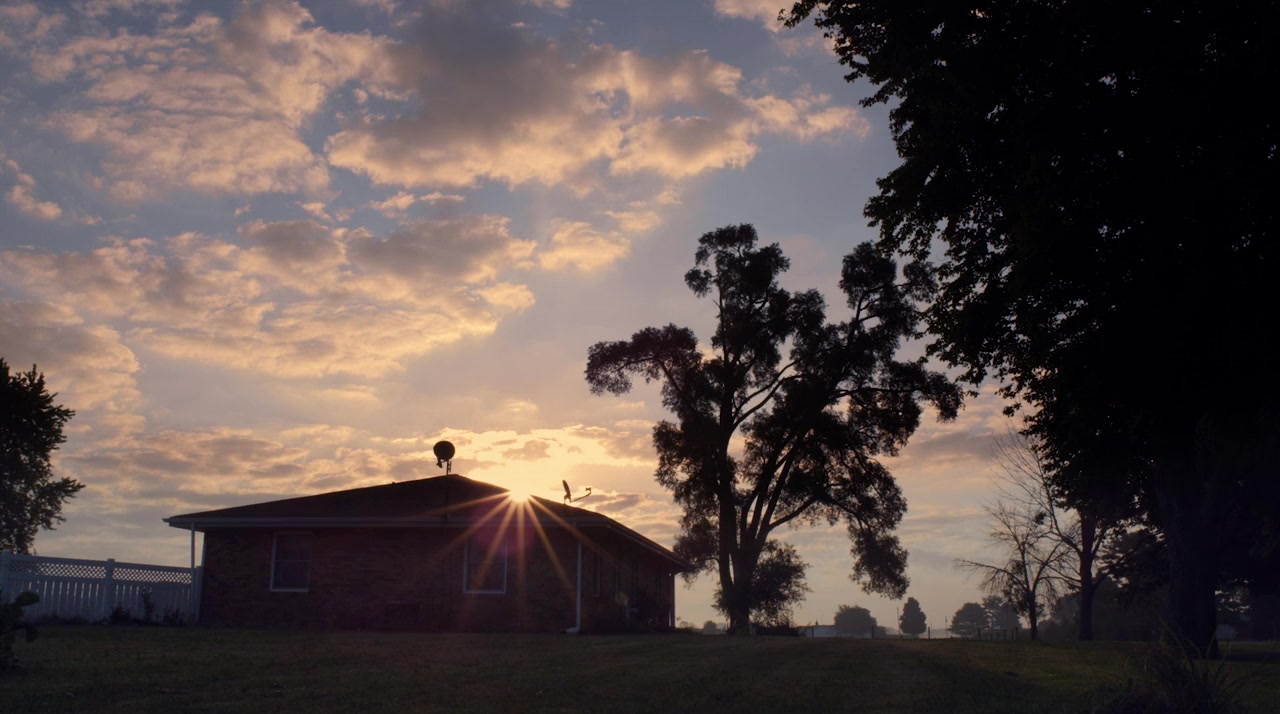 The Girls of Summer screenshot 3