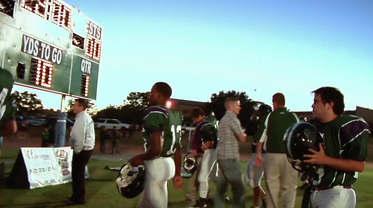 The Hill Chris Climbed: The Gridiron Heroes Story screenshot 3