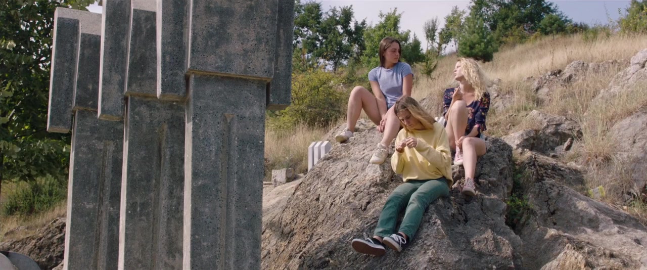 La colline où rugissent les lionnes screenshot 2
