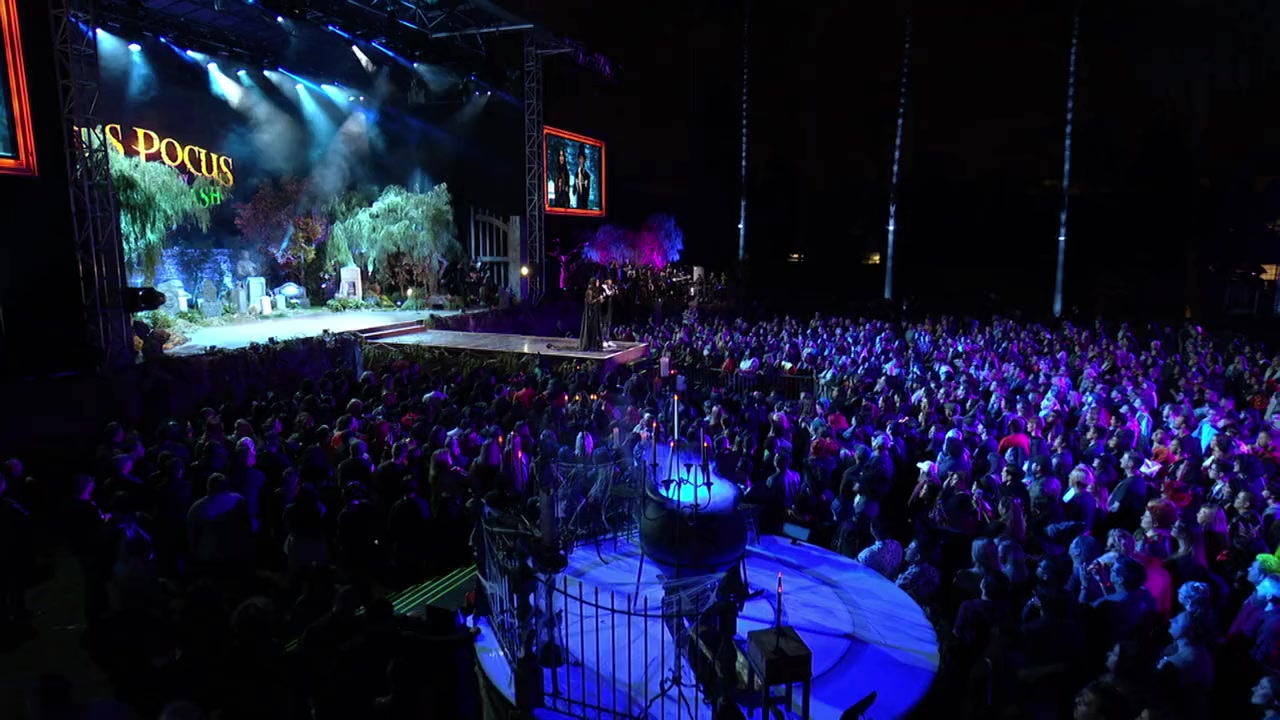 The Hocus Pocus 25th Anniversary Halloween Bash screenshot 3