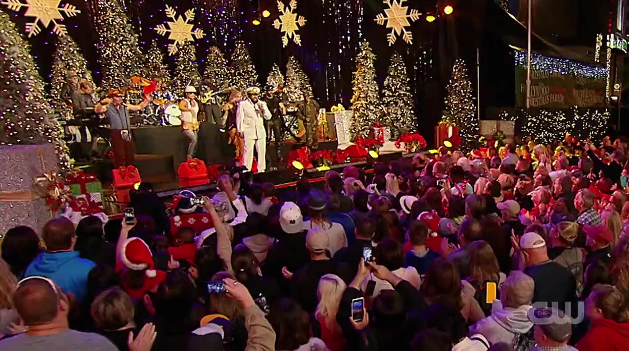 The Hollywood Christmas Parade Greatest Moments screenshot 1