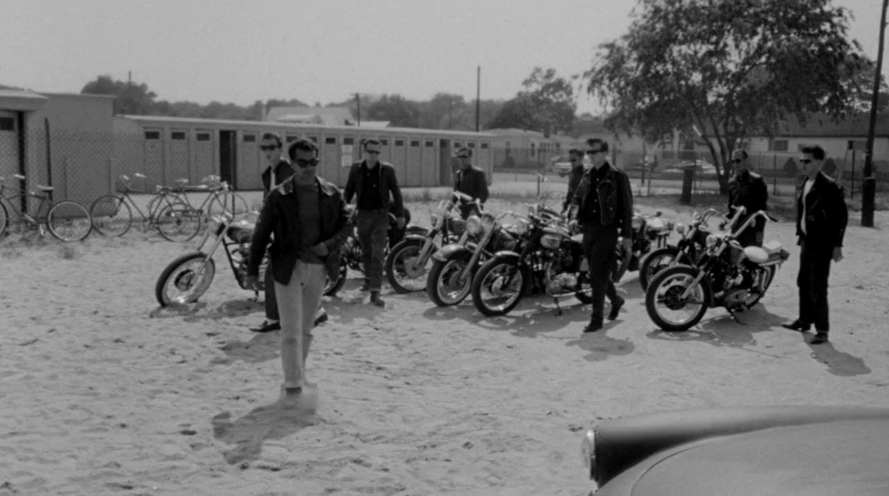 The Horror of Party Beach screenshot 1