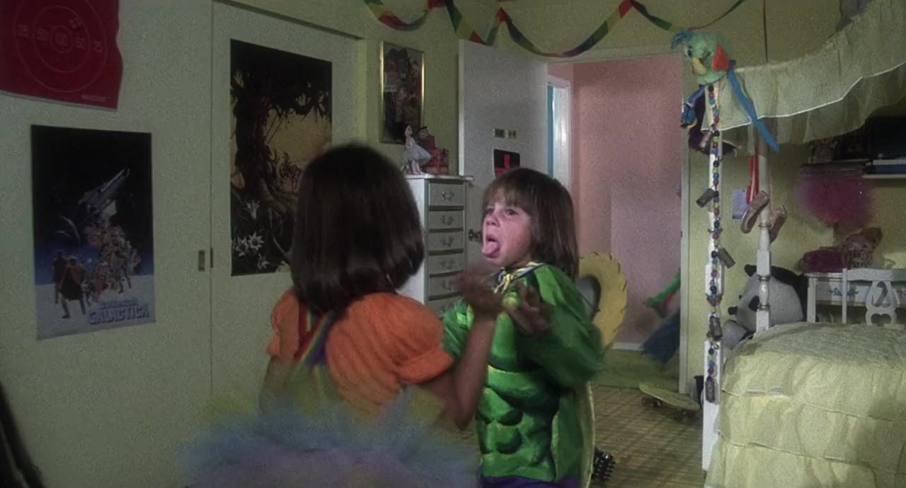 The Incredible Shrinking Woman screenshot 2