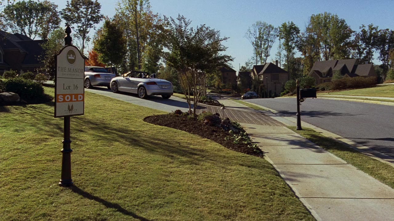 The Joneses screenshot 1