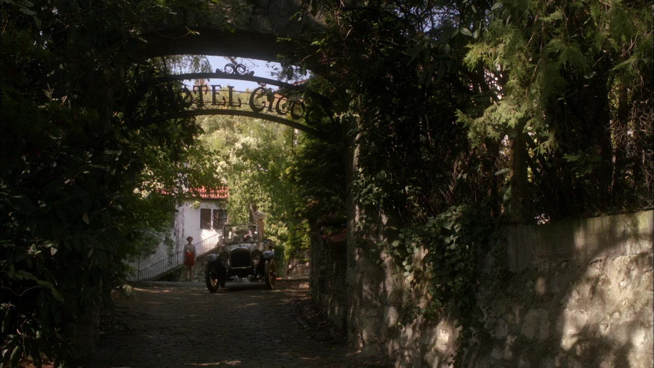 The Lady Vanishes screenshot 1