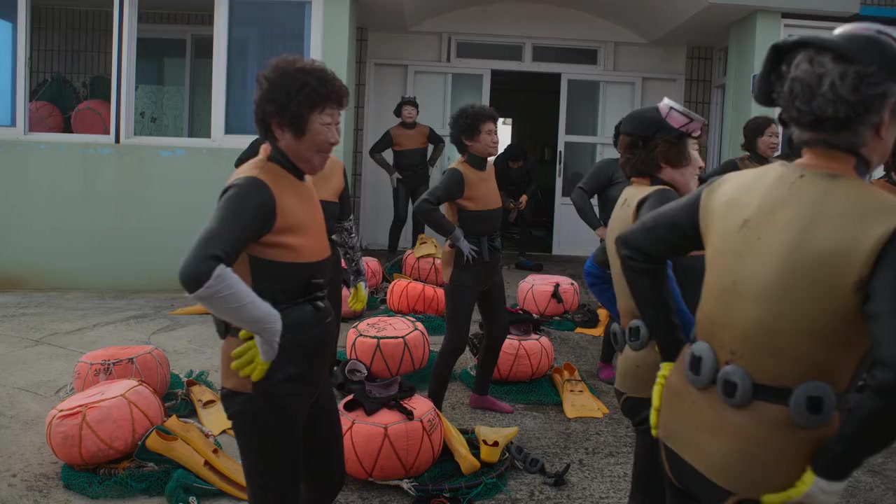 The Last of the Sea Women screenshot 3