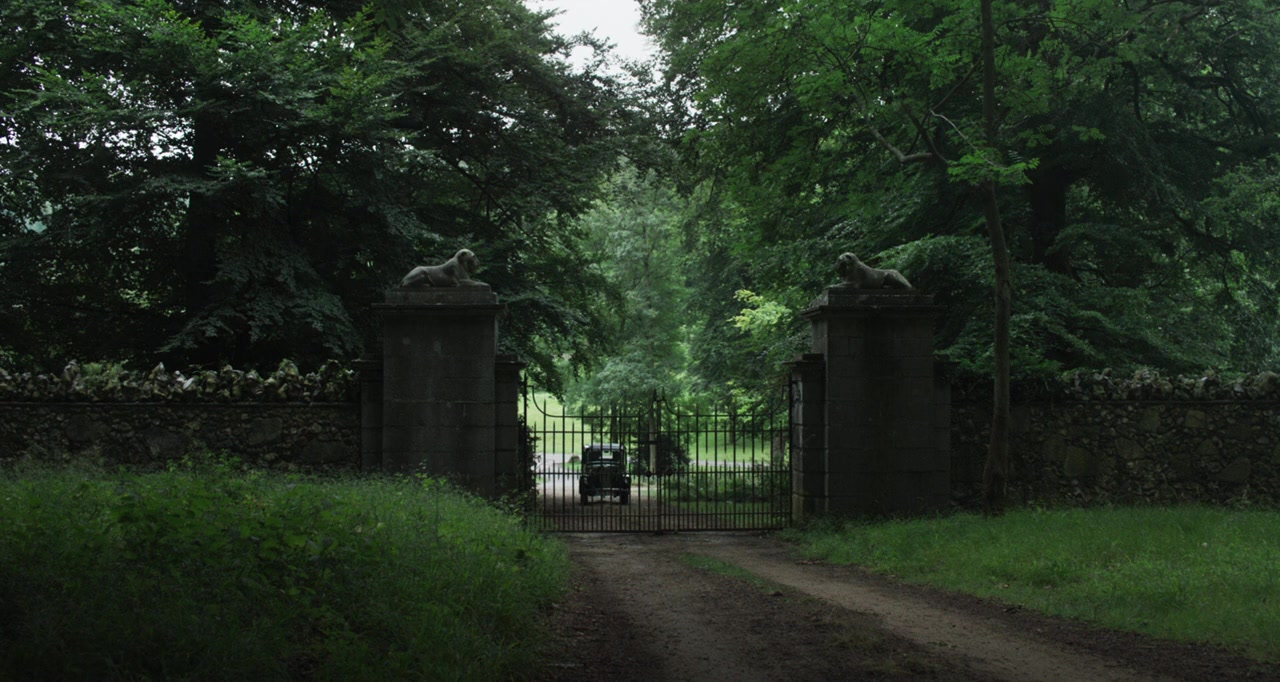 The Little Stranger screenshot 1