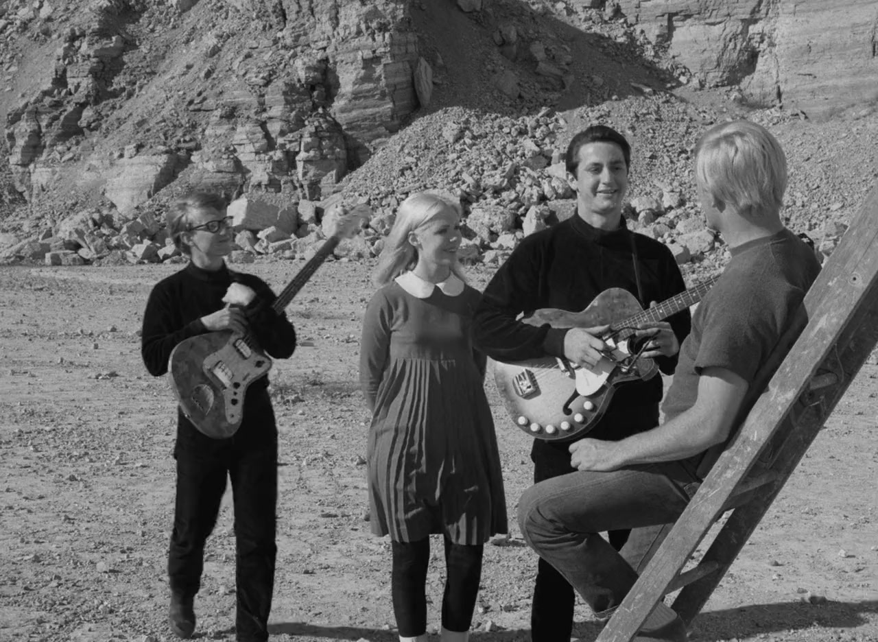 The Plastic Dome of Norma Jean screenshot 1