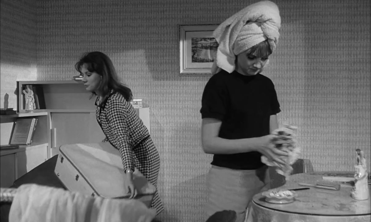 The Pleasure Girls screenshot 3