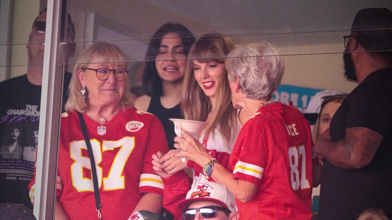The Real! Taylor Swift and Travis Kelce - Love Story or Anti-Hero? screenshot 1