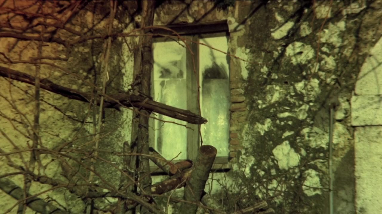 Riti, magie nere e segrete orge nel Trecento... screenshot 1
