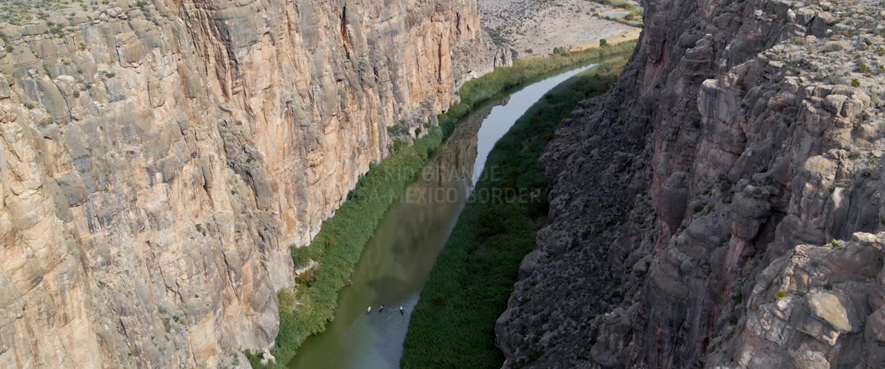 The River and the Wall screenshot 1