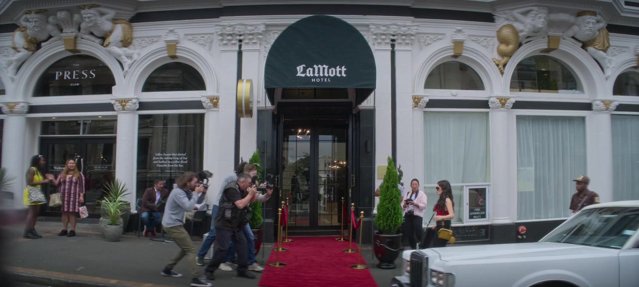 The Royal Treatment screenshot 2