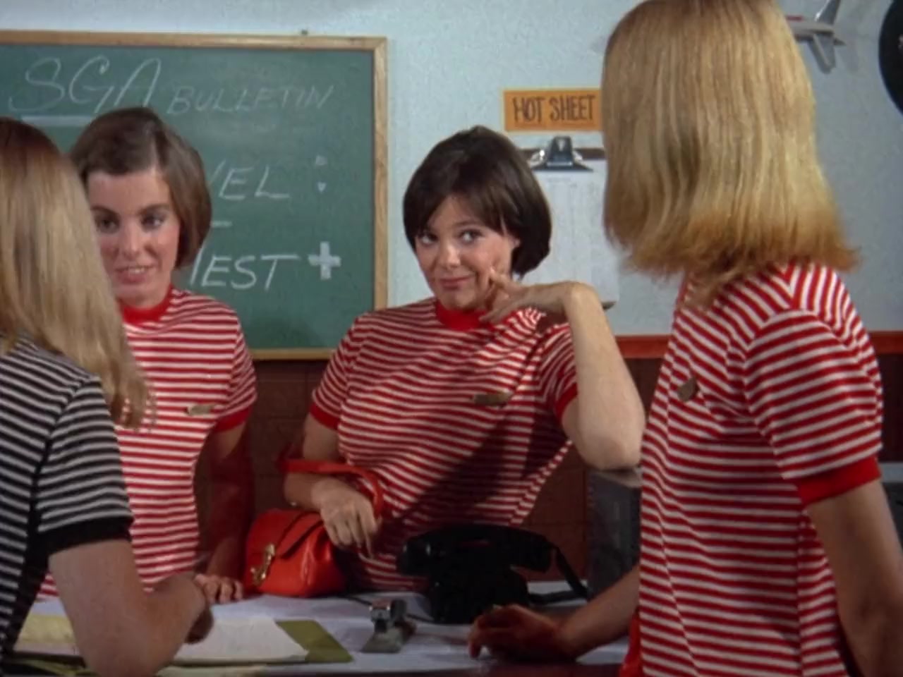 The Stewardesses screenshot 2