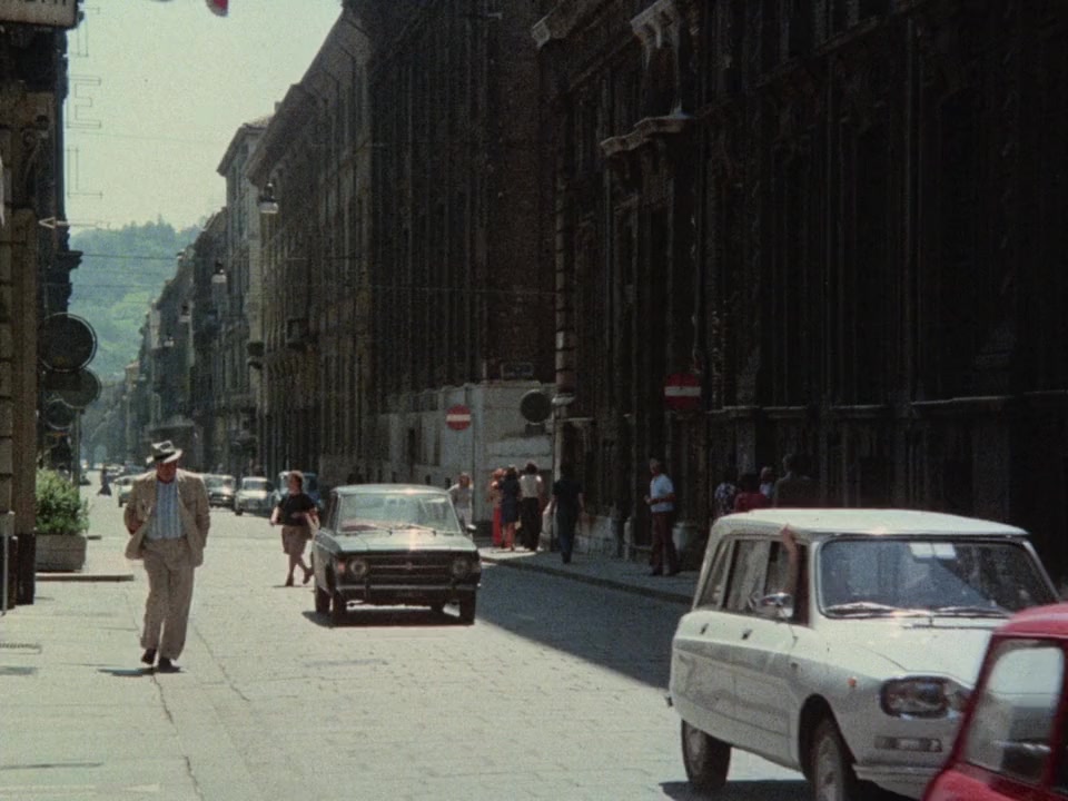 La donna della domenica screenshot 2