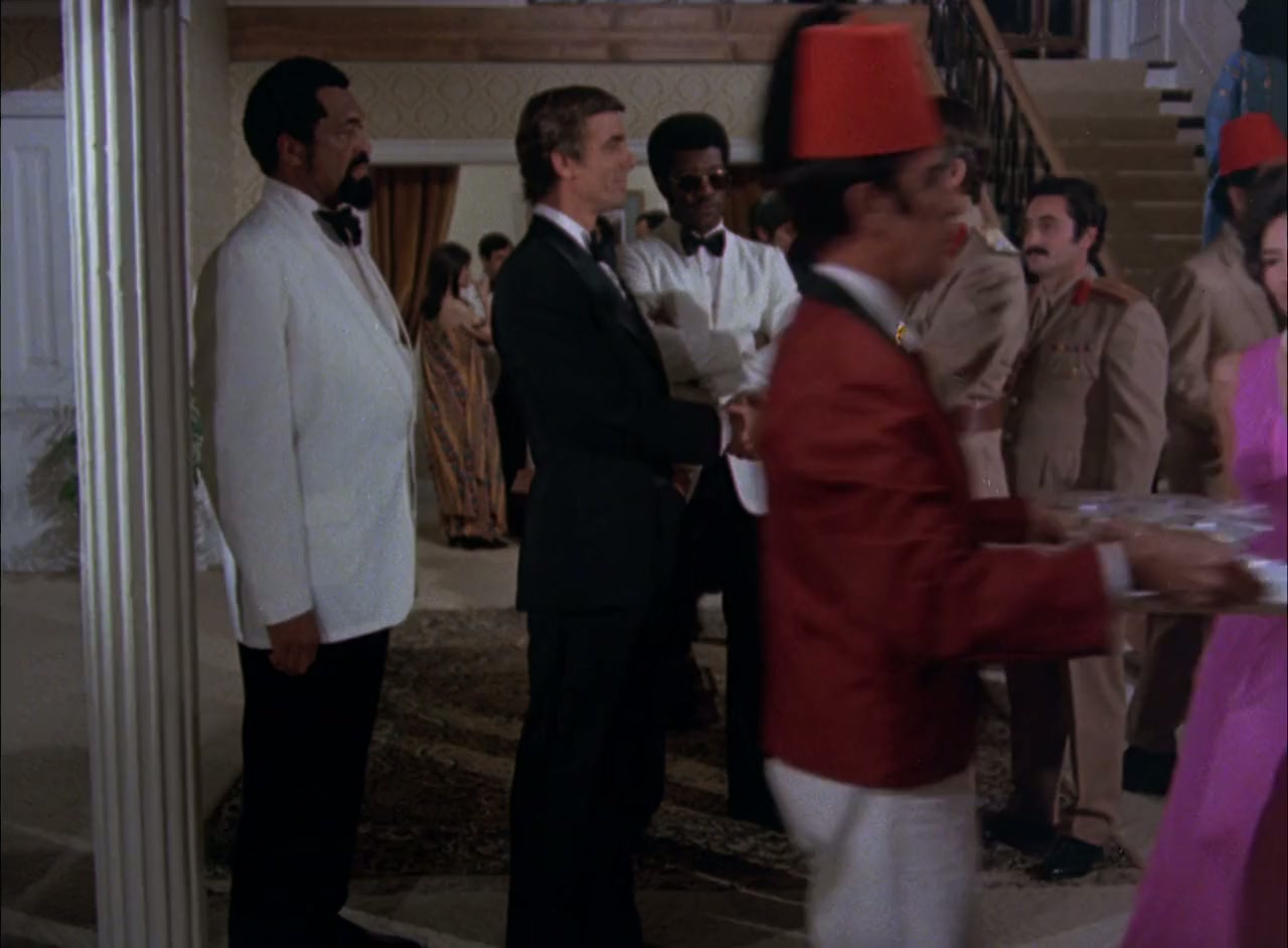 The Six Million Dollar Man: Wine, Women and War screenshot 2