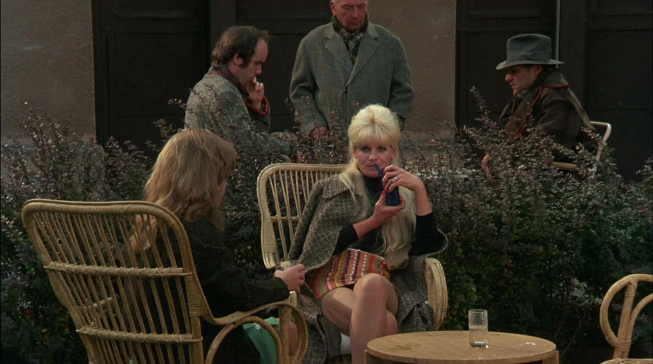 The Unbearable Lightness of Being screenshot 1
