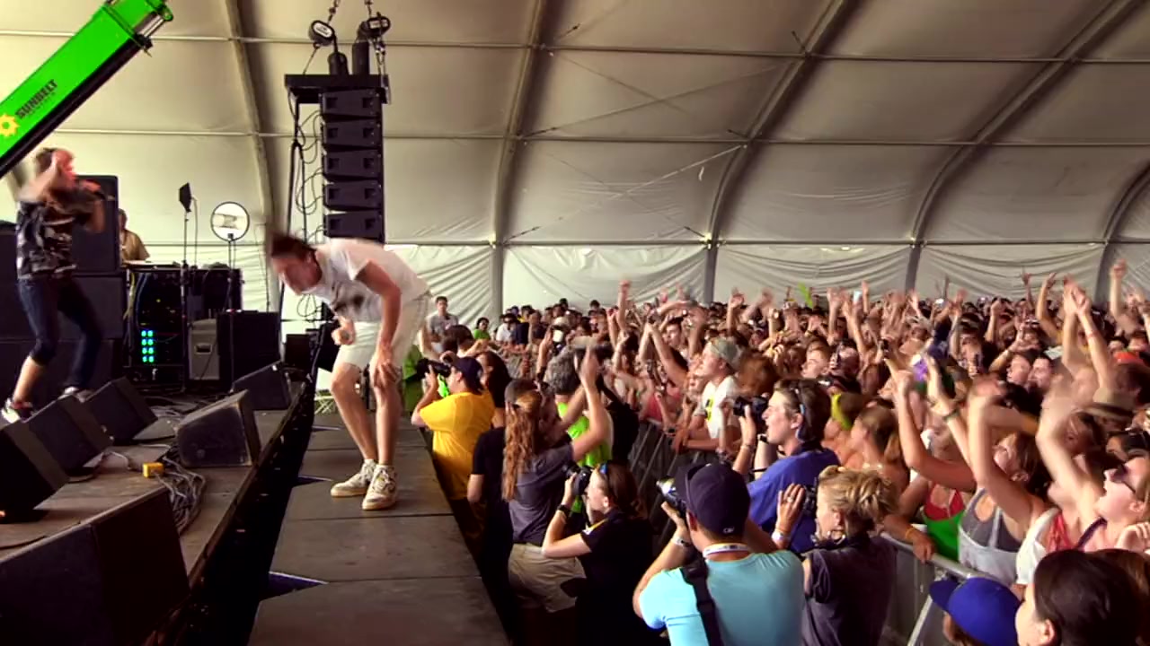 The Vans Warped Tour 15th Anniversary Celebration screenshot 2