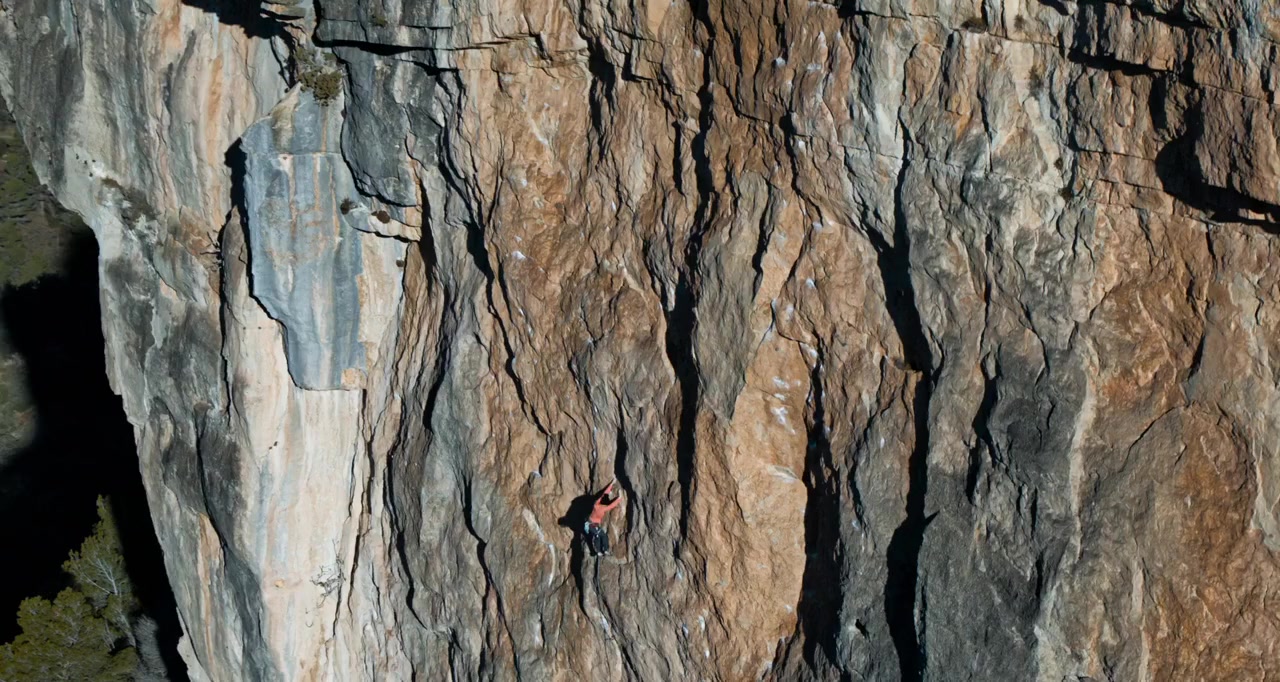 The Wall: Climb for Gold screenshot 1