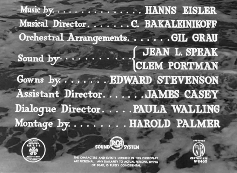 The Woman on the Beach screenshot 1