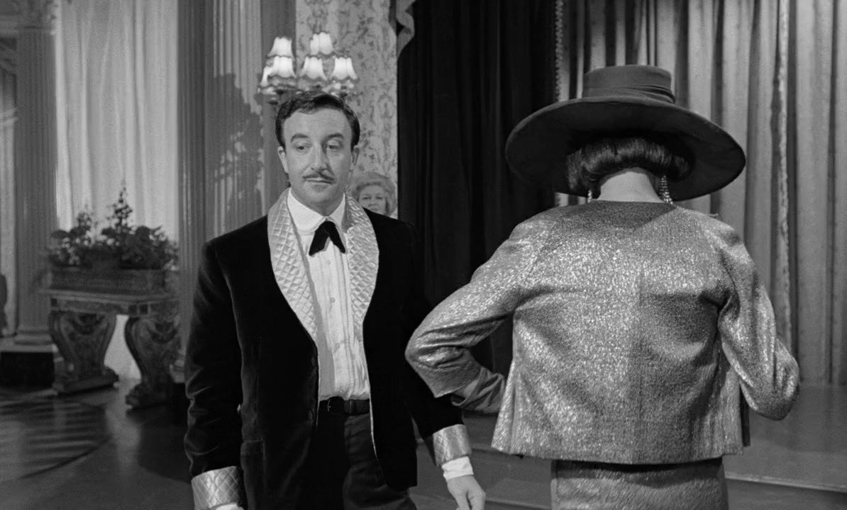 The Wrong Arm of the Law screenshot 3