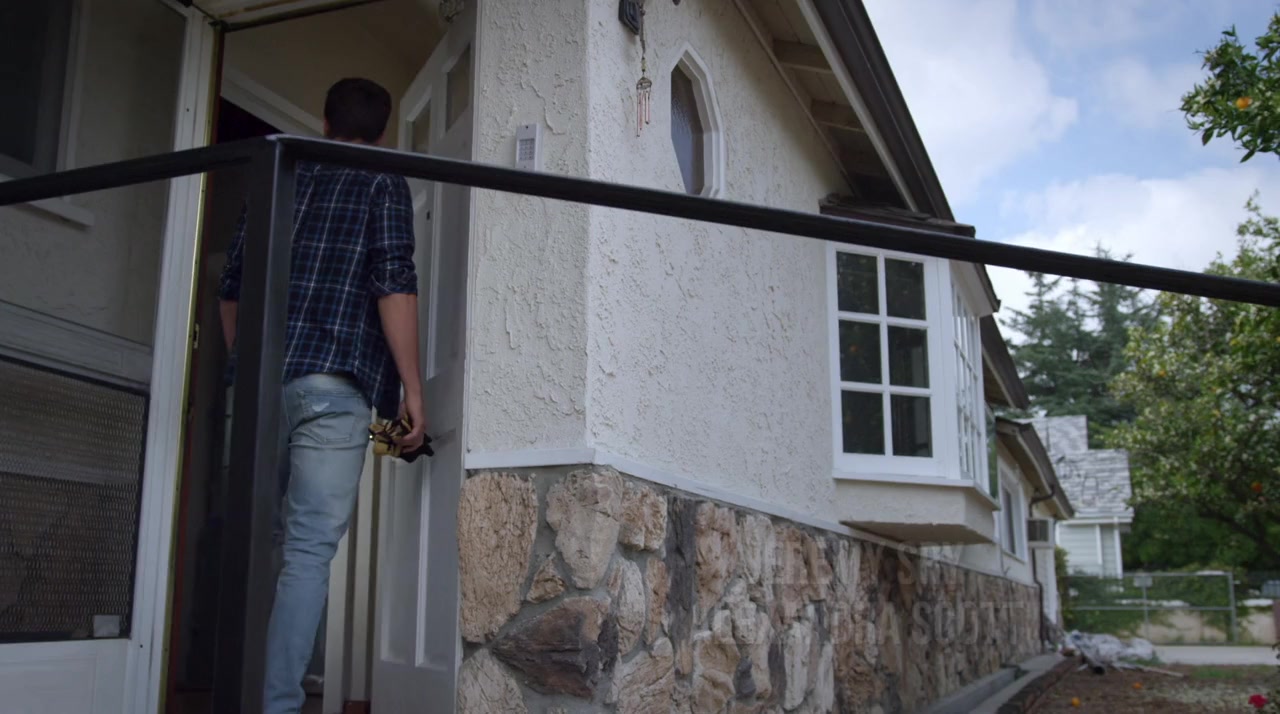 The Wrong Boy Next Door screenshot 2