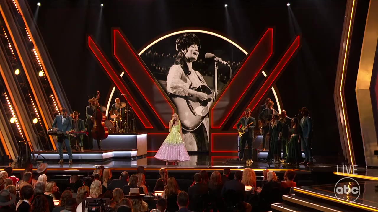 The 56th Annual CMA Awards screenshot 3