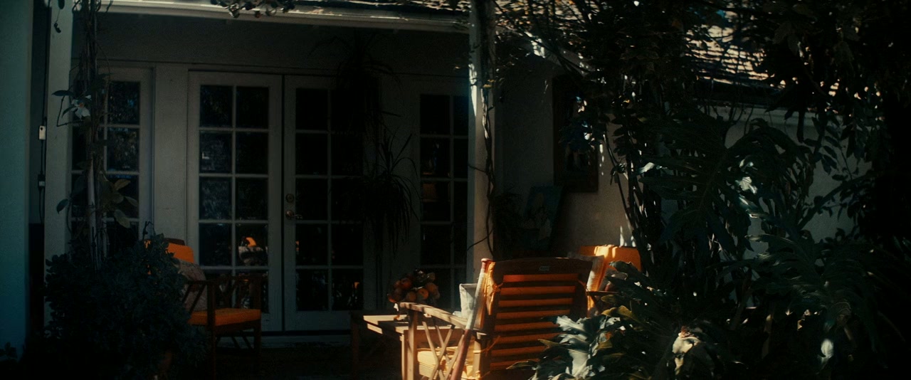 There's a Zombie Outside screenshot 2