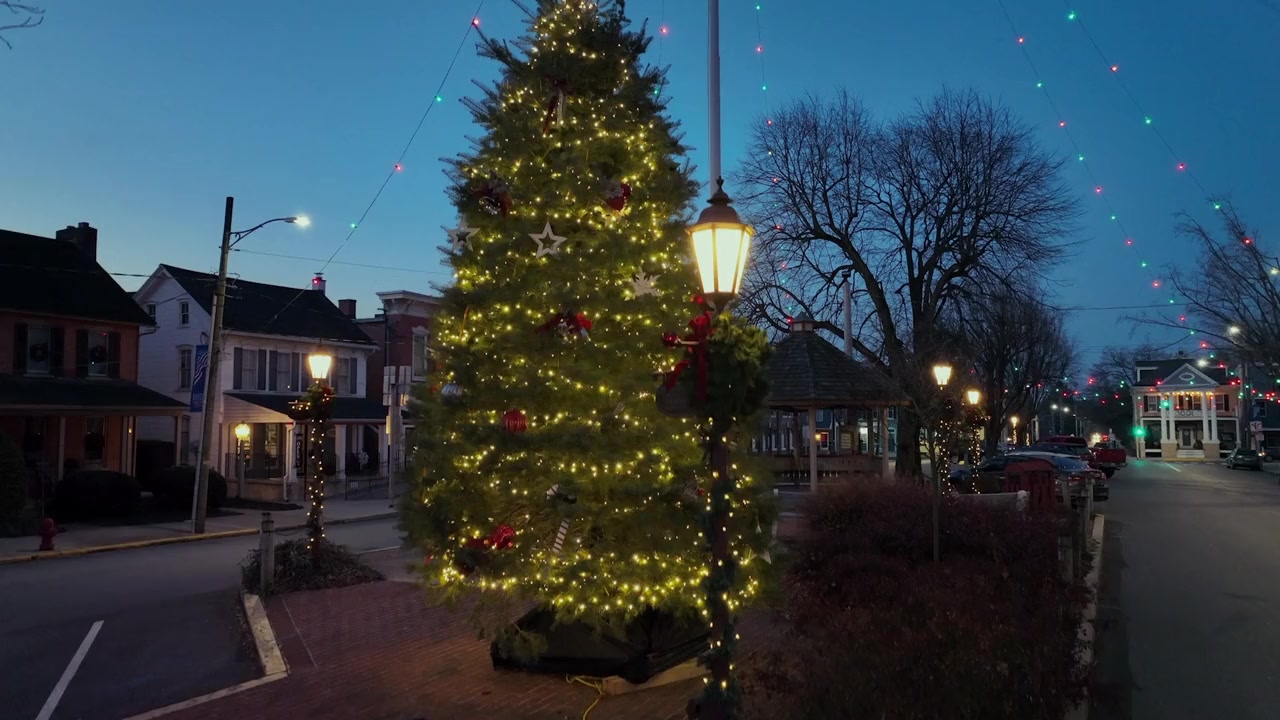 Trading Up Christmas screenshot 1