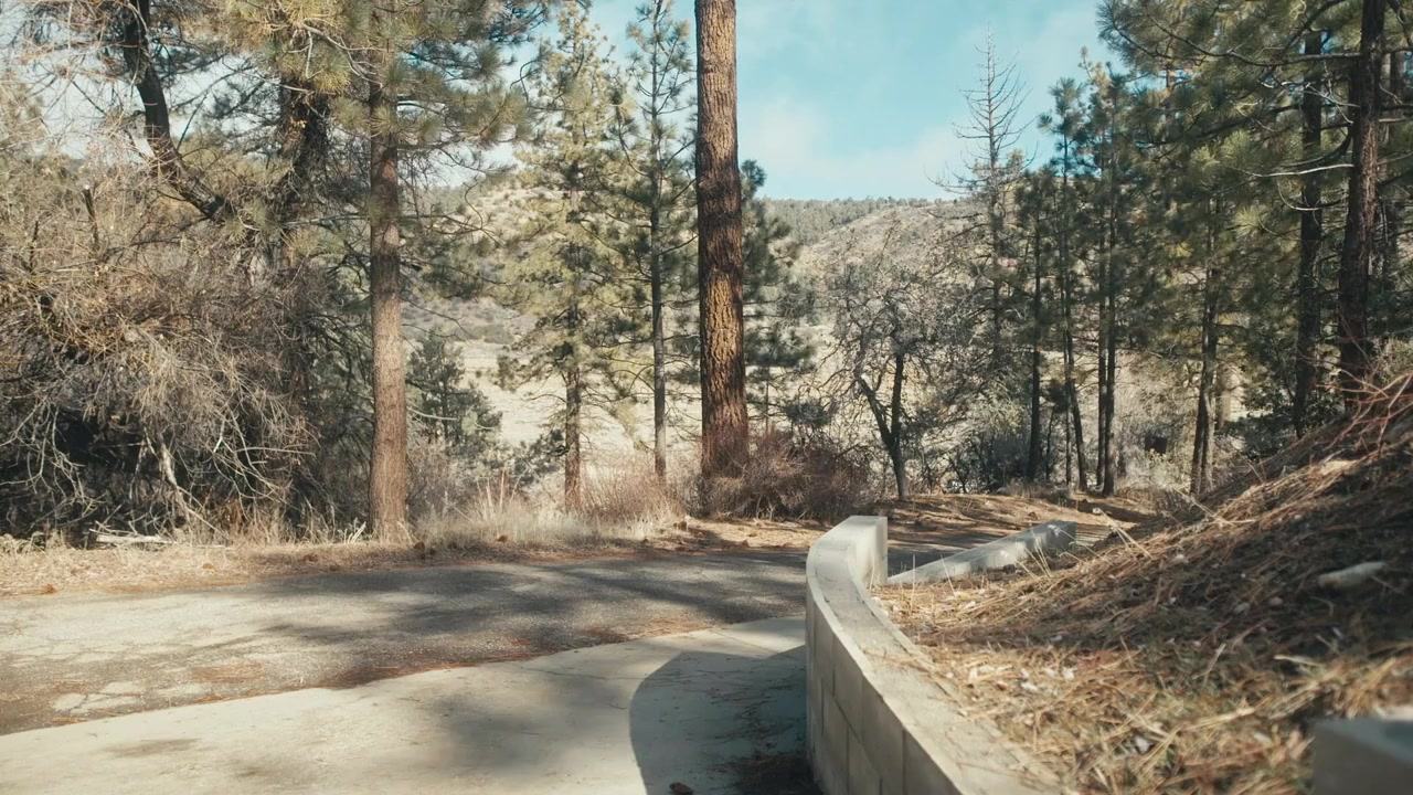 Trapped in the Cabin screenshot 1