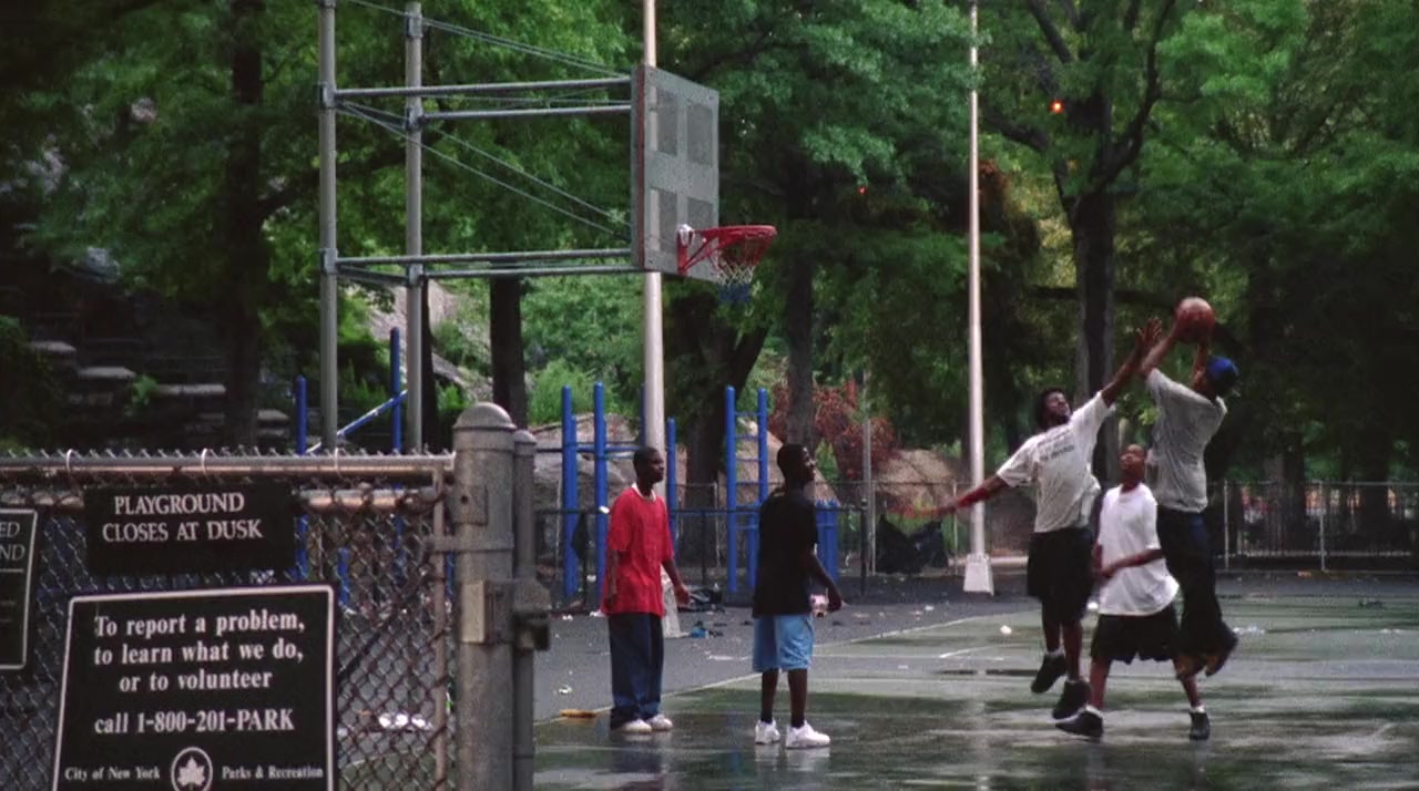 Tupac: Resurrection screenshot 1