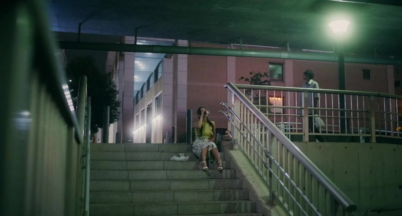 Two Maladroits in Life: A Love Story screenshot 2