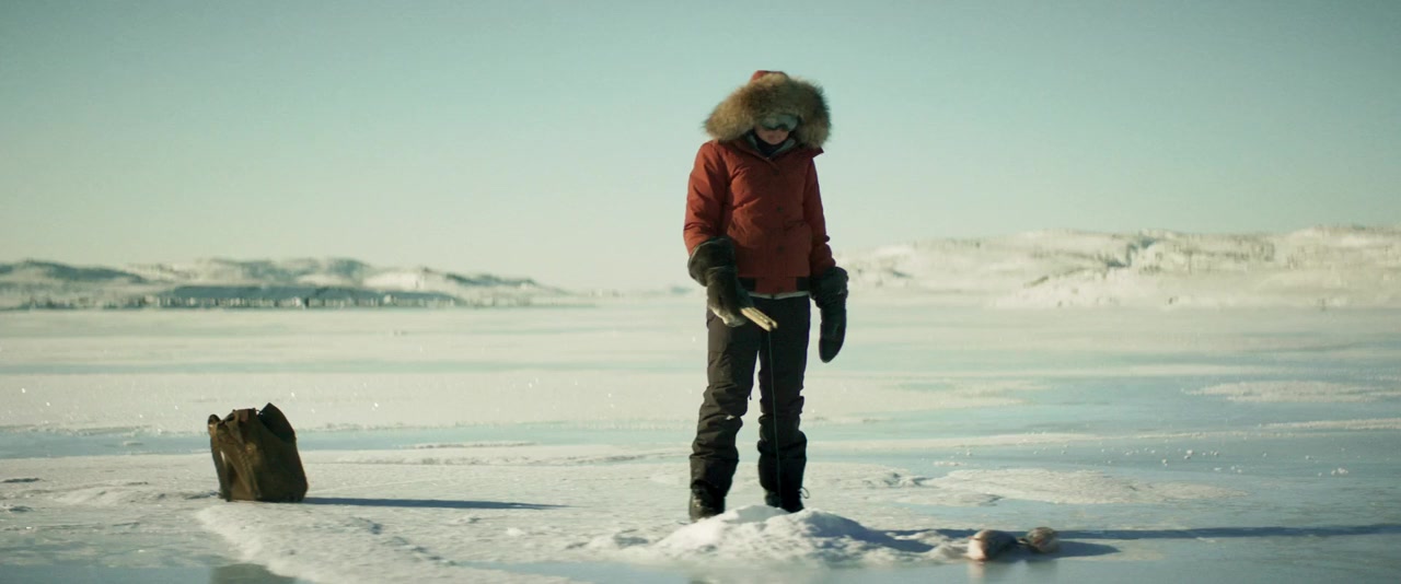 Two Lovers and a Bear screenshot 3