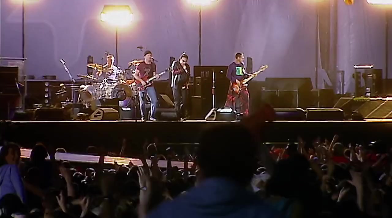 U2 Go Home: Live from Slane Castle screenshot 2