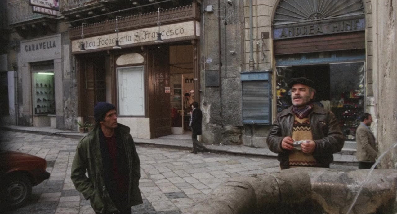 Un uomo in ginocchio screenshot 3