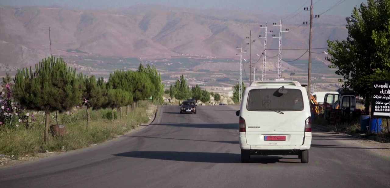Under the Wire screenshot 1
