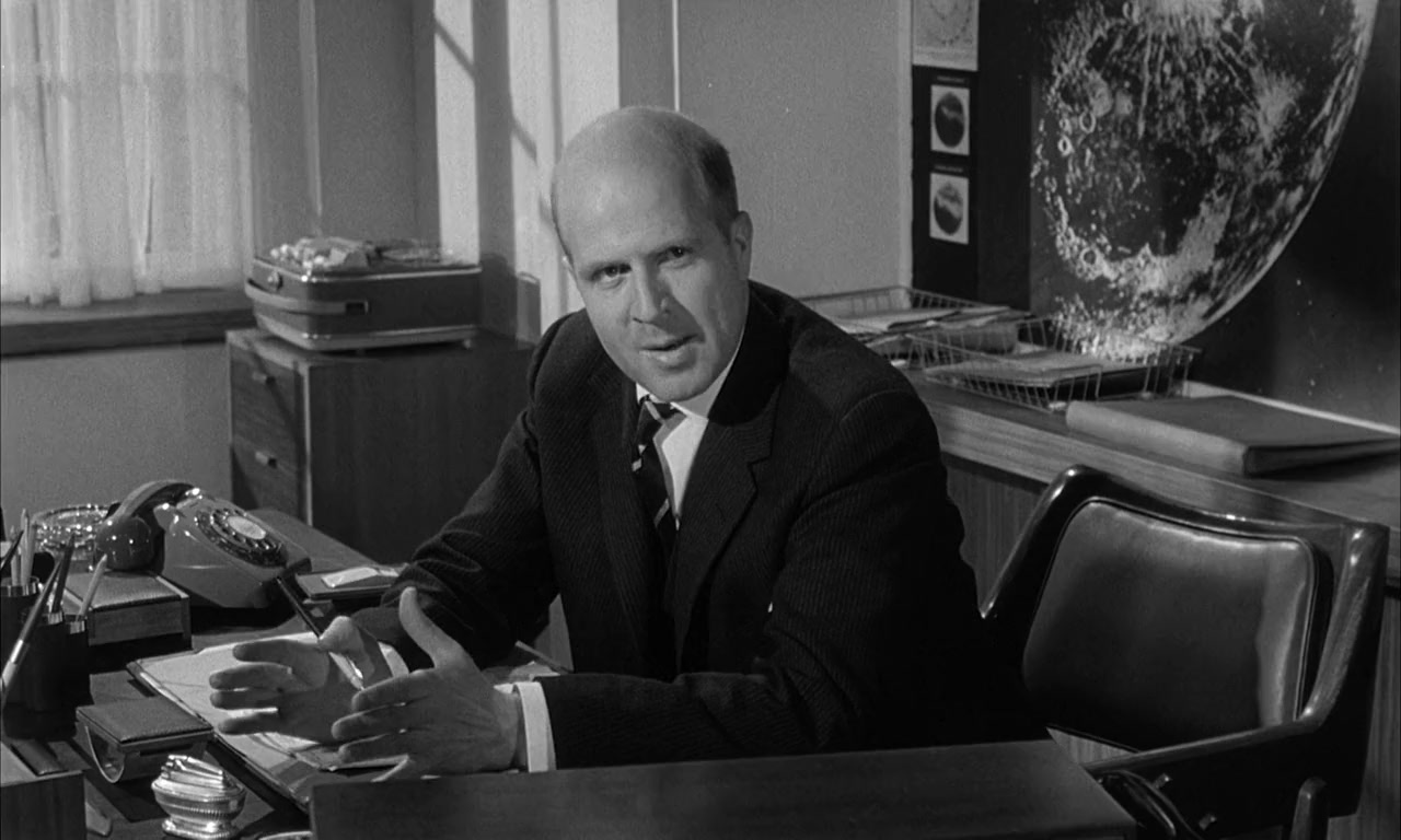 Unearthly Stranger screenshot 3