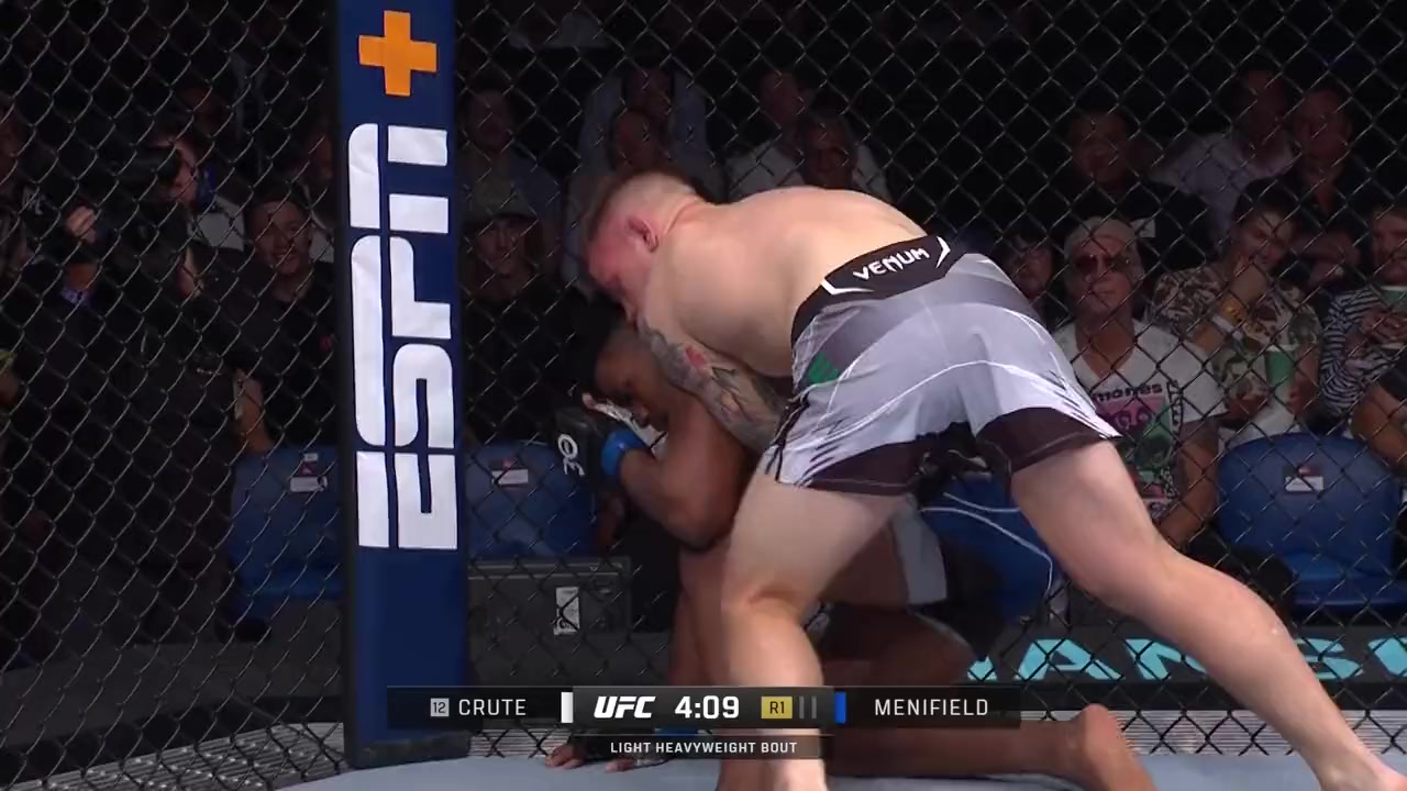 UFC 284: Makhachev vs. Volkanovski screenshot 2