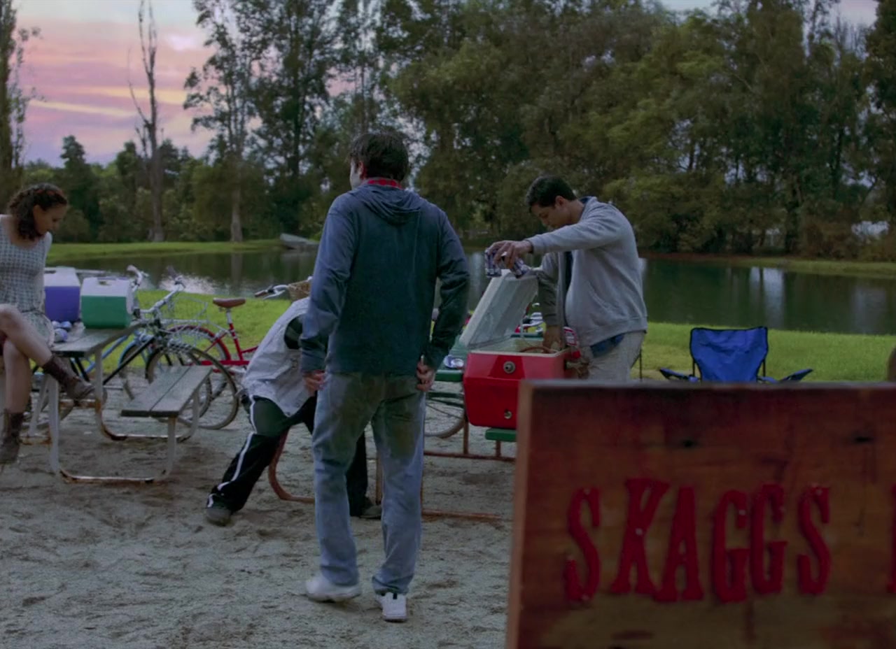 Useless Humans screenshot 2
