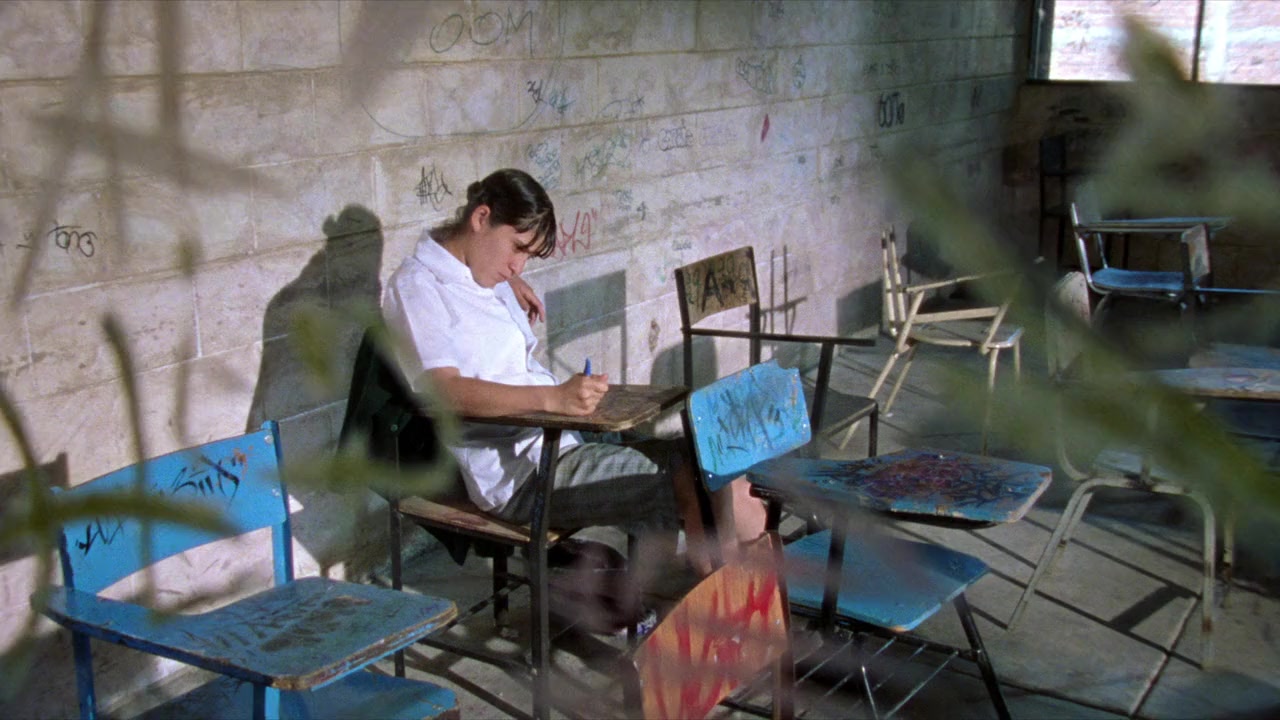 Nadie te oye. Perfume de violetas screenshot 3