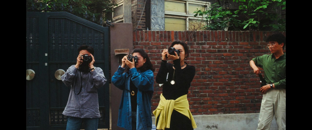 Yellow Door: '90s Lo-fi Film Club screenshot 2