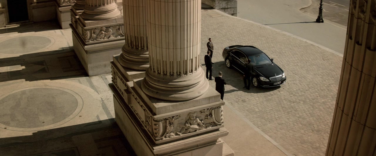 Yves Saint Laurent screenshot 2