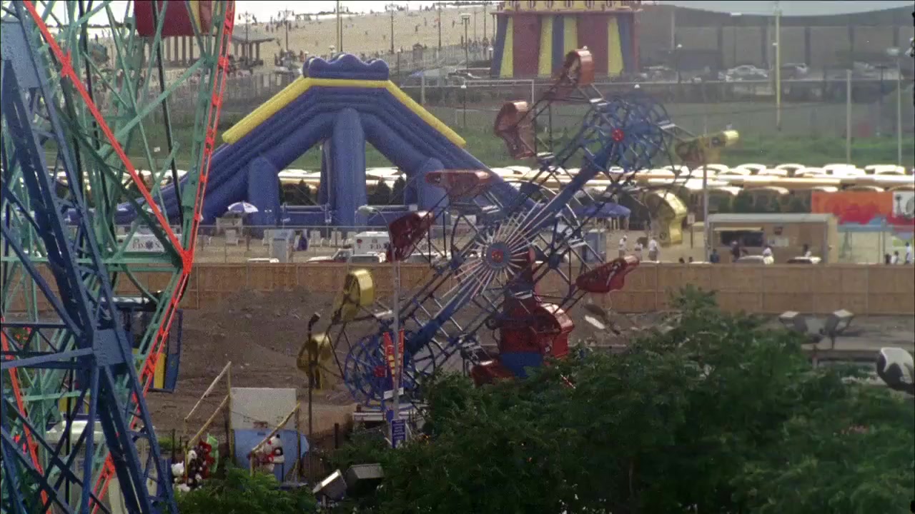 ZIPPER: Coney Island's Last Wild Ride screenshot 1
